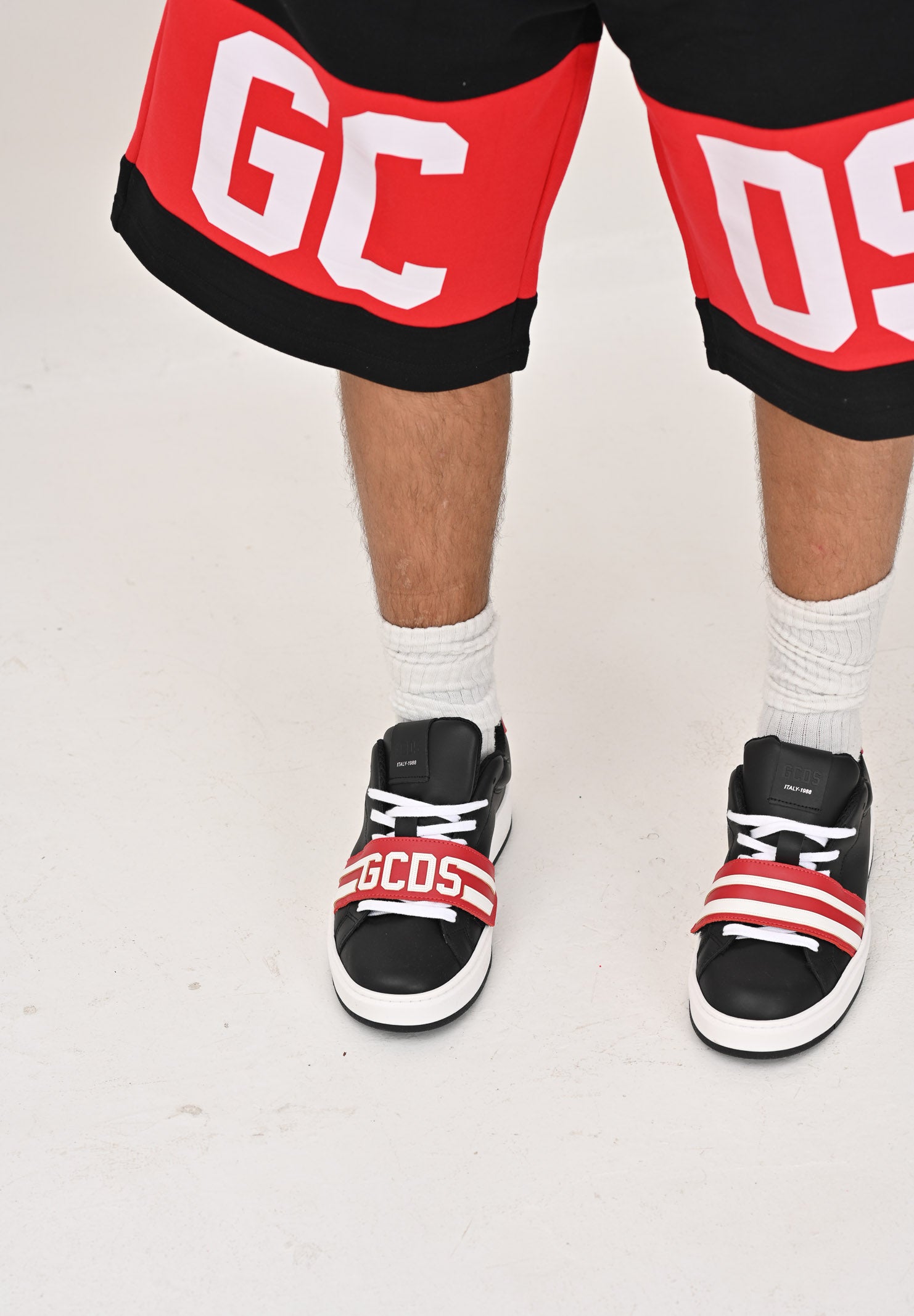 GCDS Sneakers nere da uomo con fascia a strappo logata B1EU4204AF2 45 GCDS 