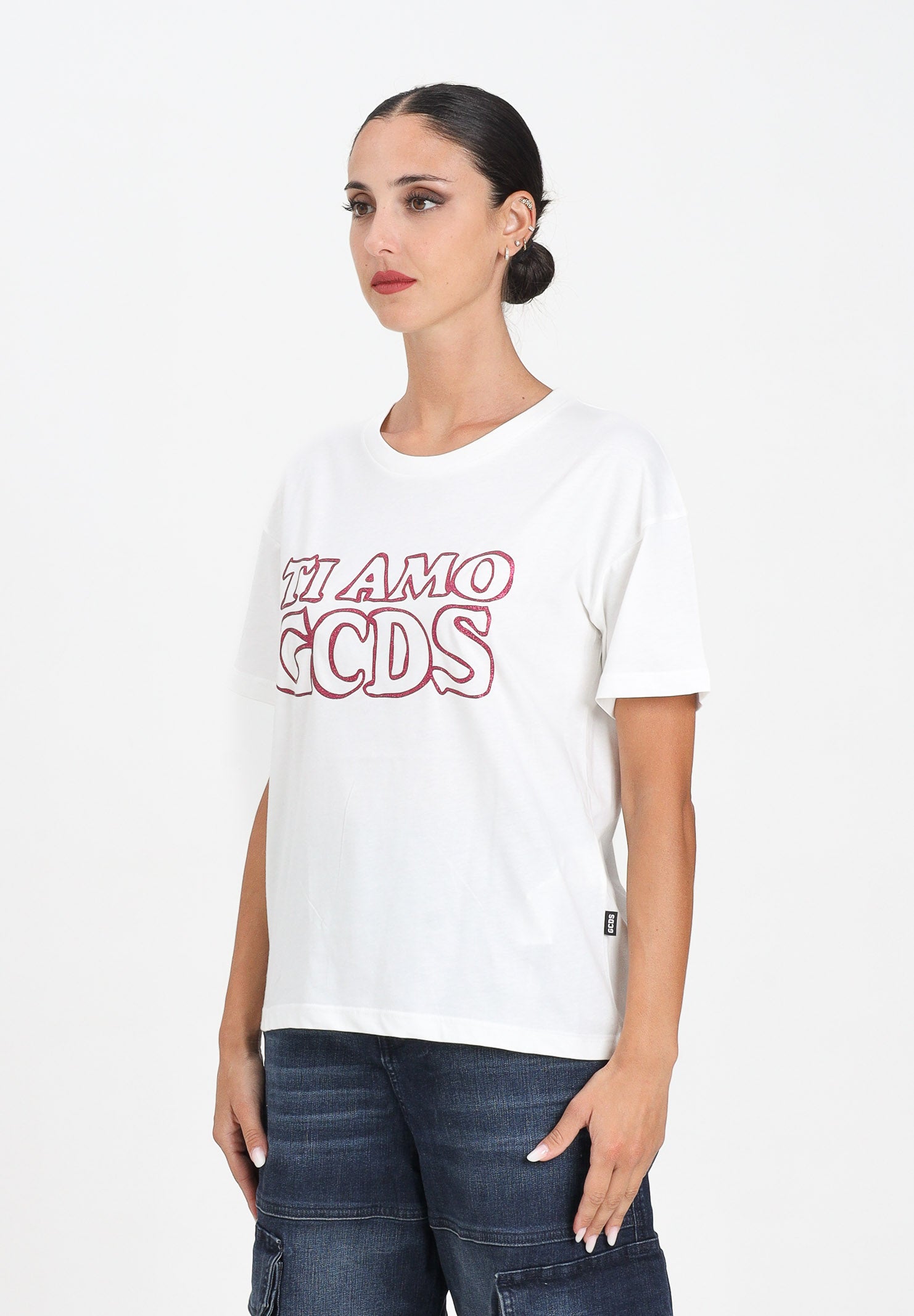 GCDS T-shirt a manica corta bianca per donna e bambina con stampa glitterata TI AMO GCDS B2JW2335BA3 15 GCDS 