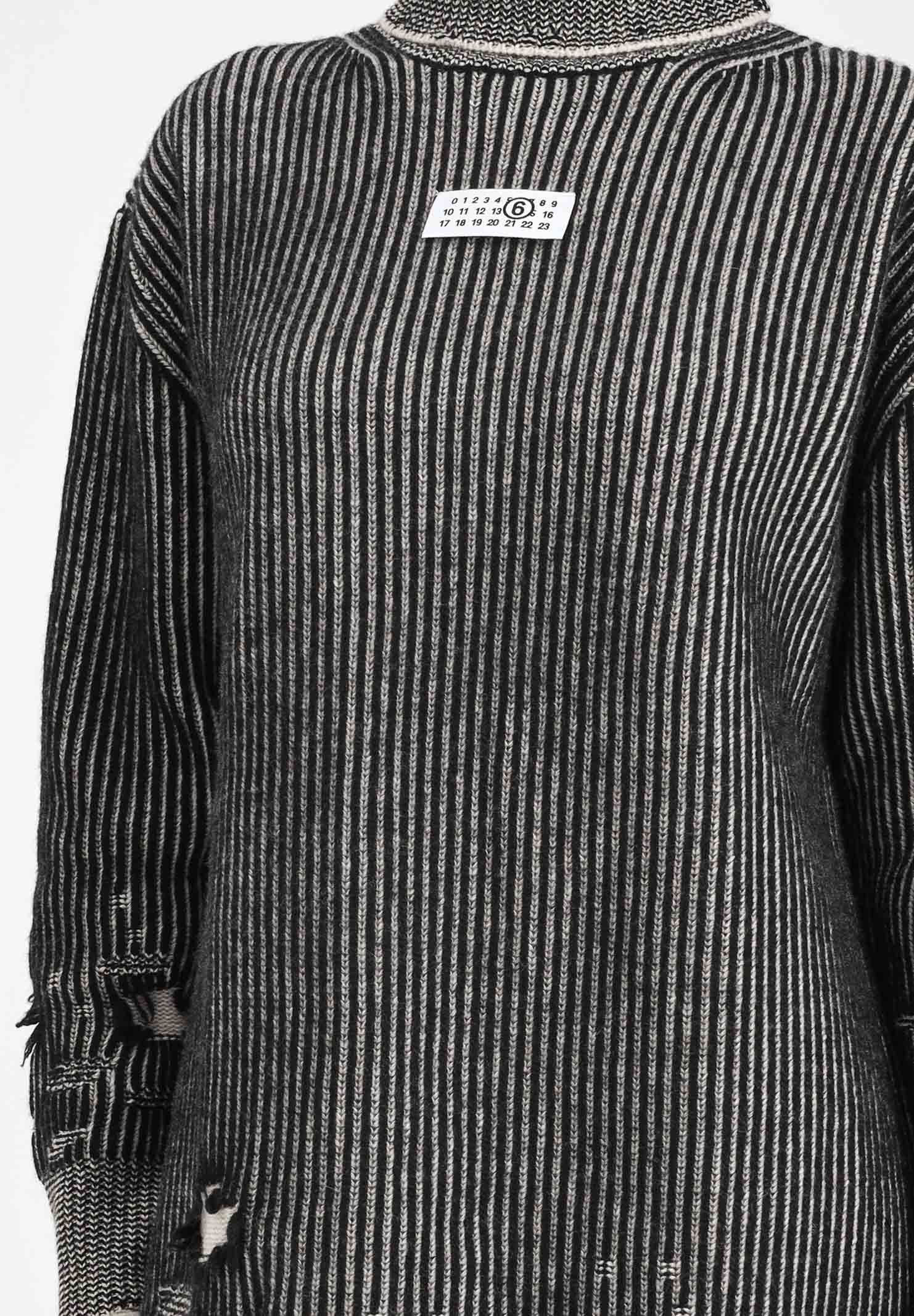 MAISON MARGIELA Abito corto nero per donna e bambina con sottili righe e patch logo M60847MM06K M6C39 MAISON MARGIELA 