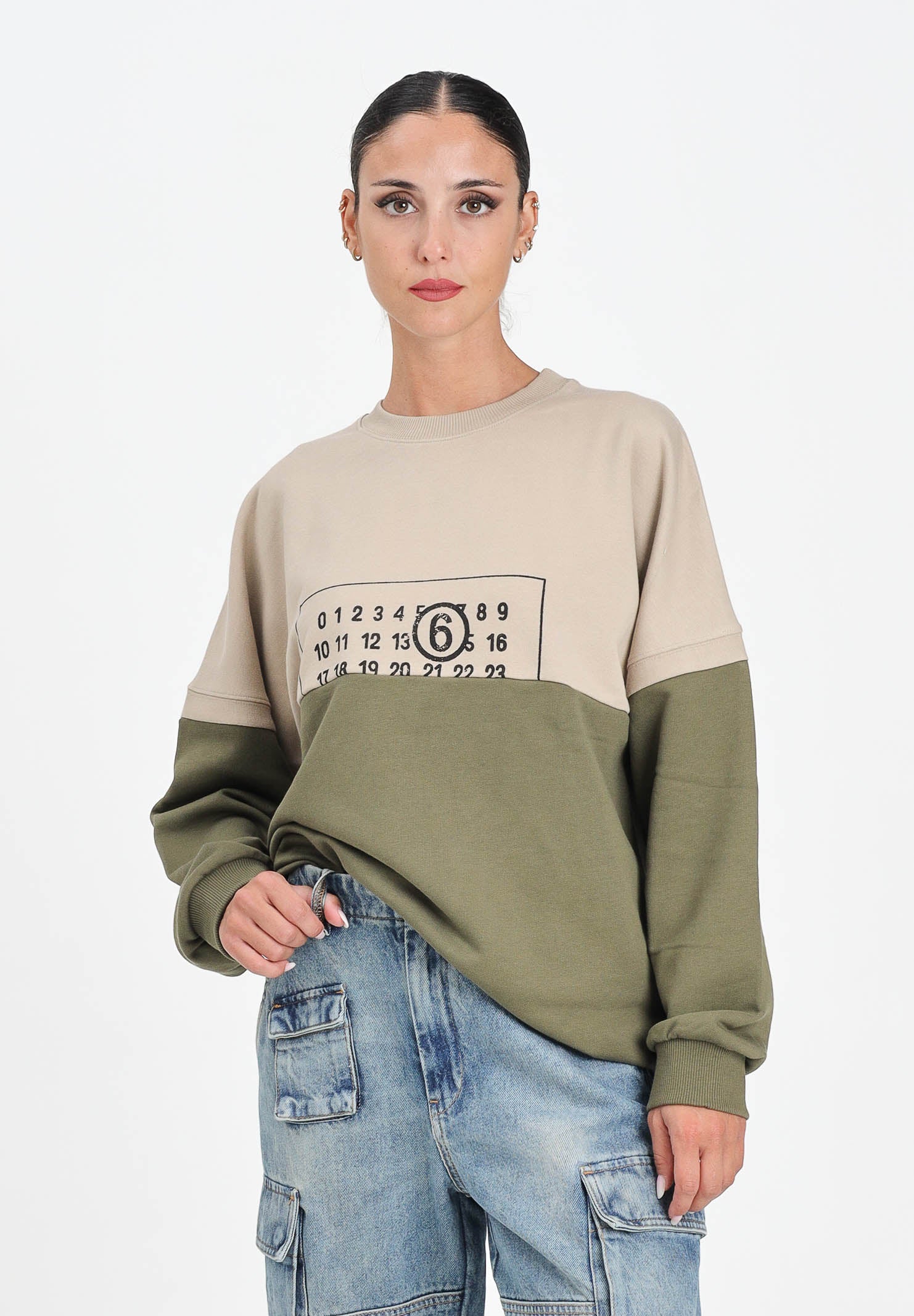 MAISON MARGIELA Felpa girocollo beige e verde per donna, ragazzi e bambini caratterizzata da una costruzione re-cut M60870MM04H M6C38 MAISON MARGIELA 