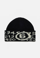MAISON MARGIELA Berretto di lana nero per uomo e donna con Numeric logo jacquard M60915MM06M M6900 MAISON MARGIELA 