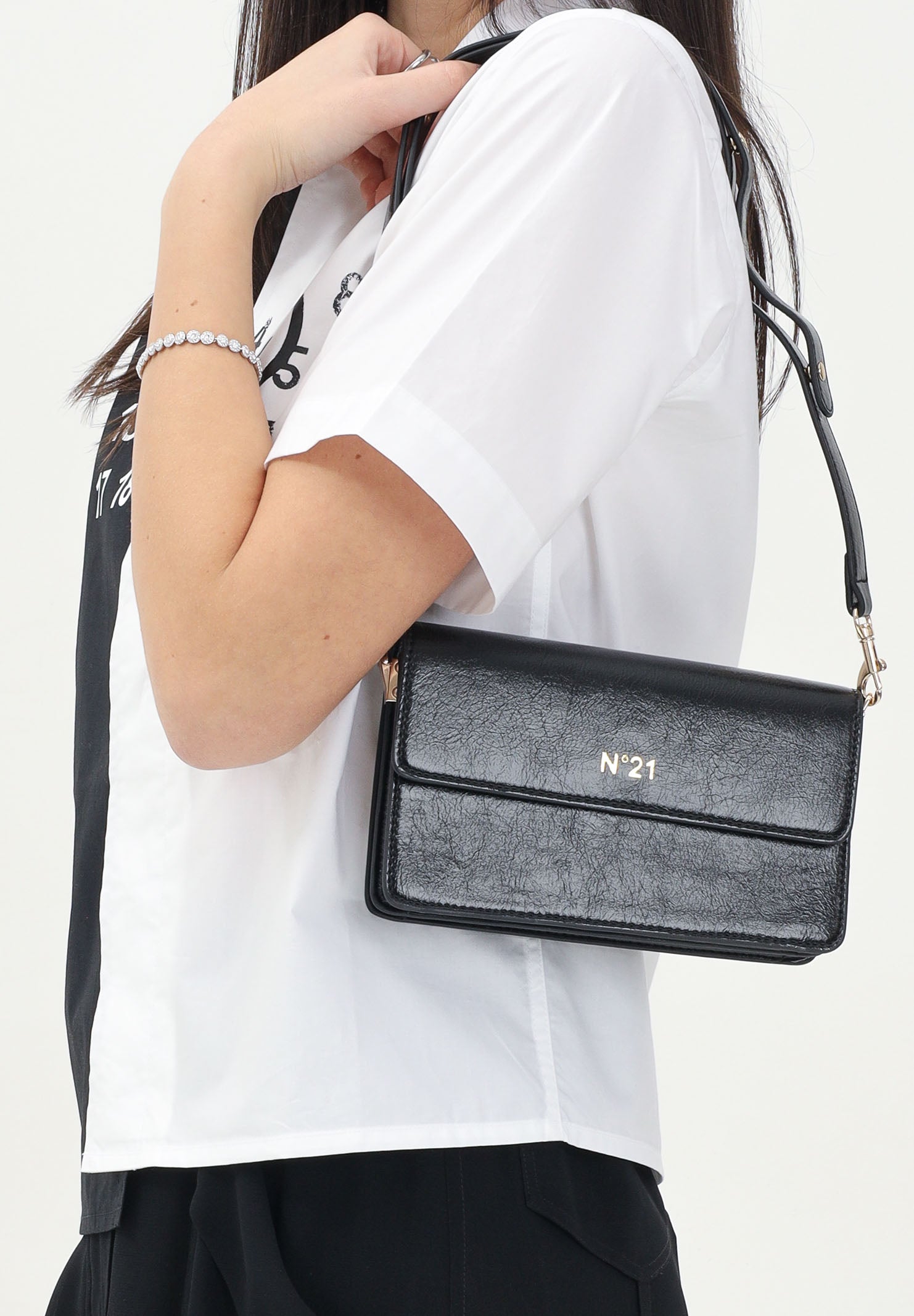 N21 Pochette nera da donna effetto lucido dalla forma rettangolare N2104RN0246 0N900 N21 