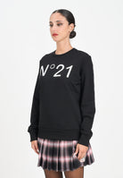 N21 Felpa girocollo nera per donna, ragazzi e bambini con logo a contrasto N21588N0154 0N900 N21 