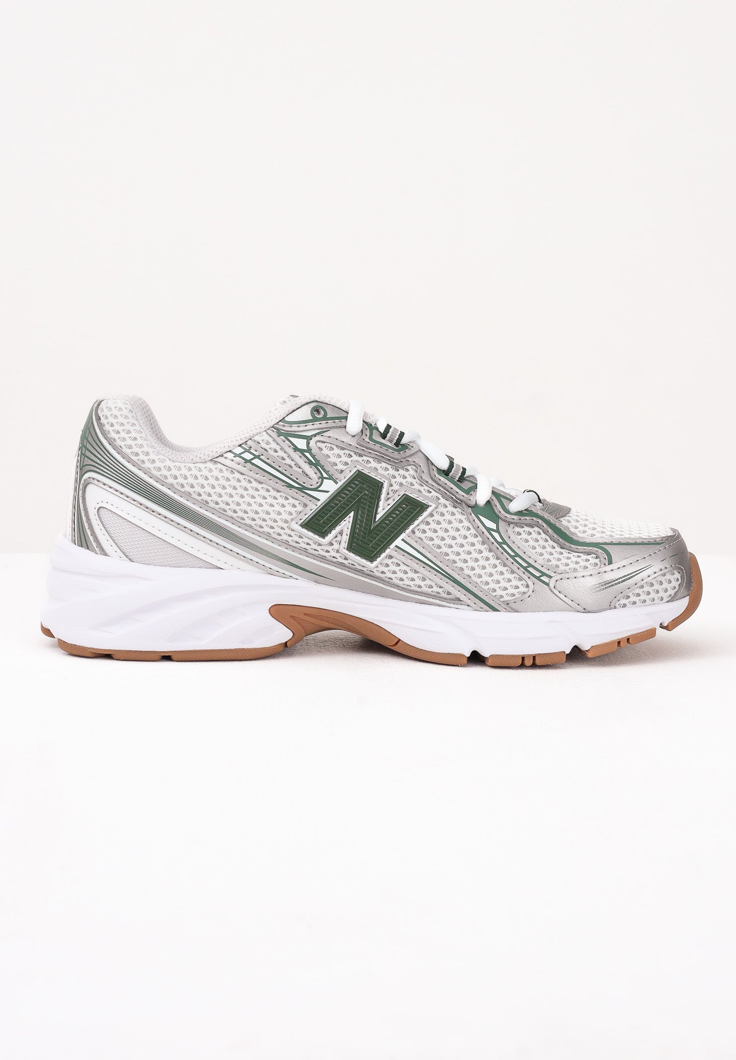 NEW BALANCE Sneakers 740 BUNGEE bianca e verde per uomo e donna GR740SF . NEW BALANCE 