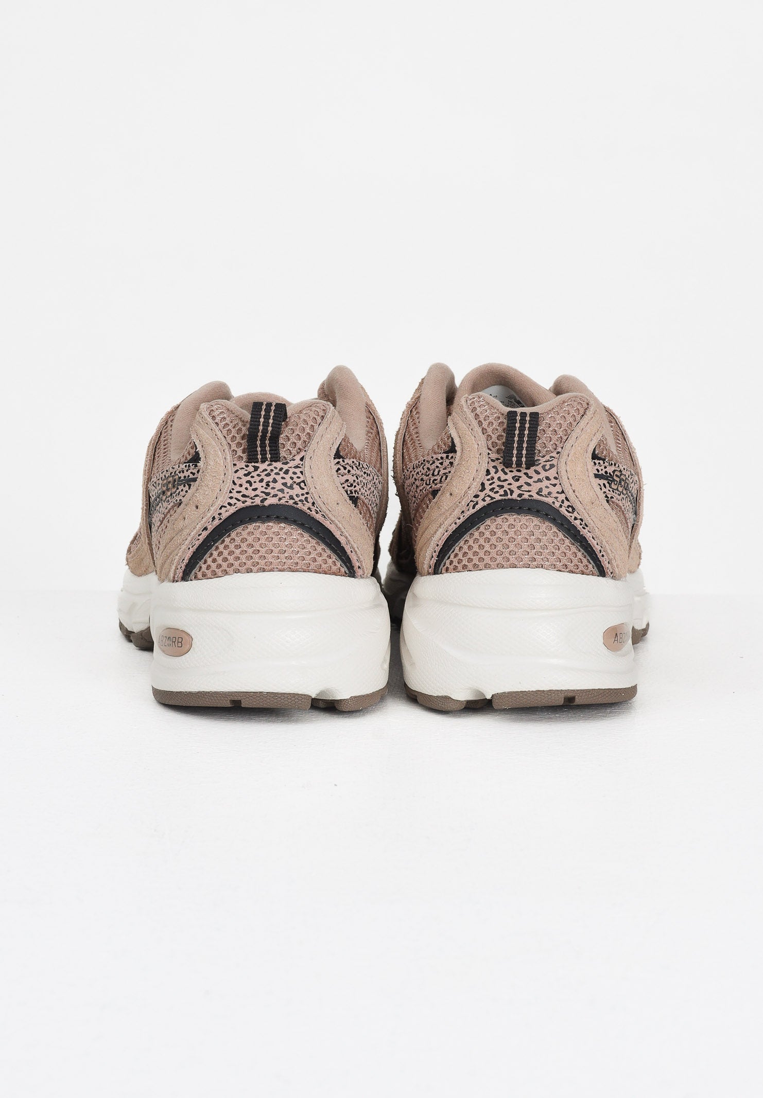 NEW BALANCE Sneakers 530 cacao da donna U530CRA . NEW BALANCE 