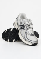 NEW BALANCE Sneakers 740 bianche, argento e nere da uomo U740BK2 . NEW BALANCE 