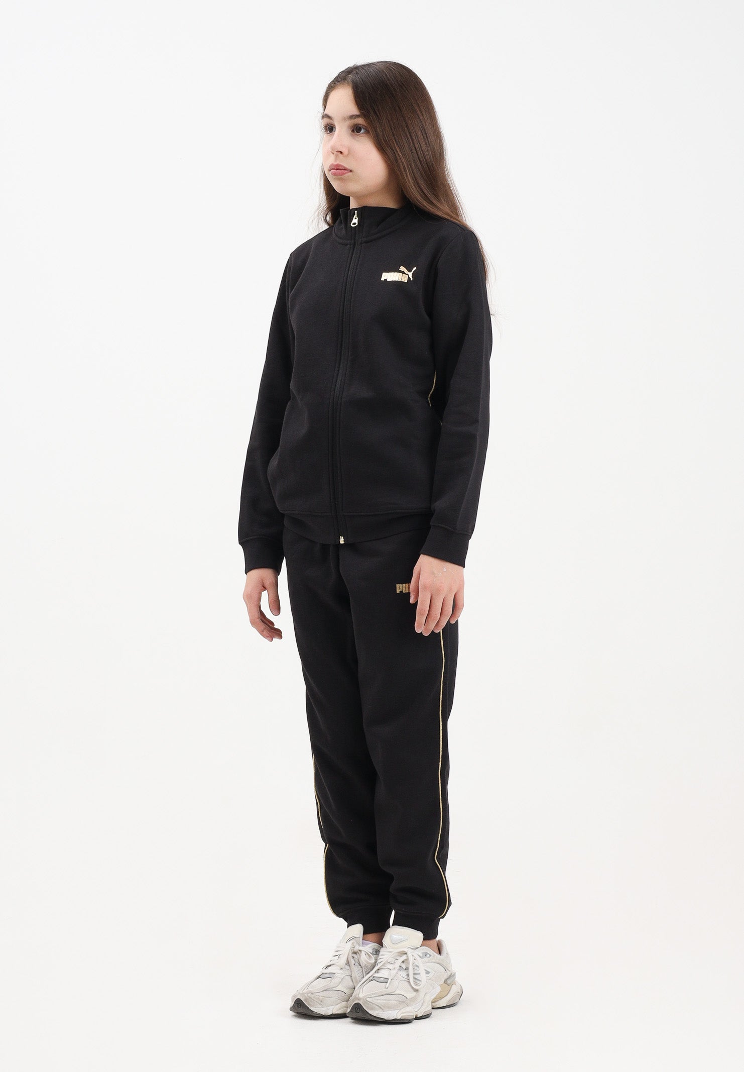 PUMA tuta nera per bambina con dettagli dorati 692212 01 PUMA 