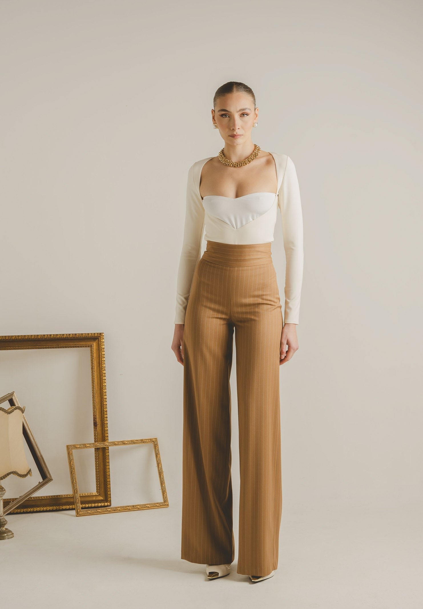 SANTAS Pantalone elegante POUVOIR color miele da donna con micro gessatura PV2626 MI SANTAS 