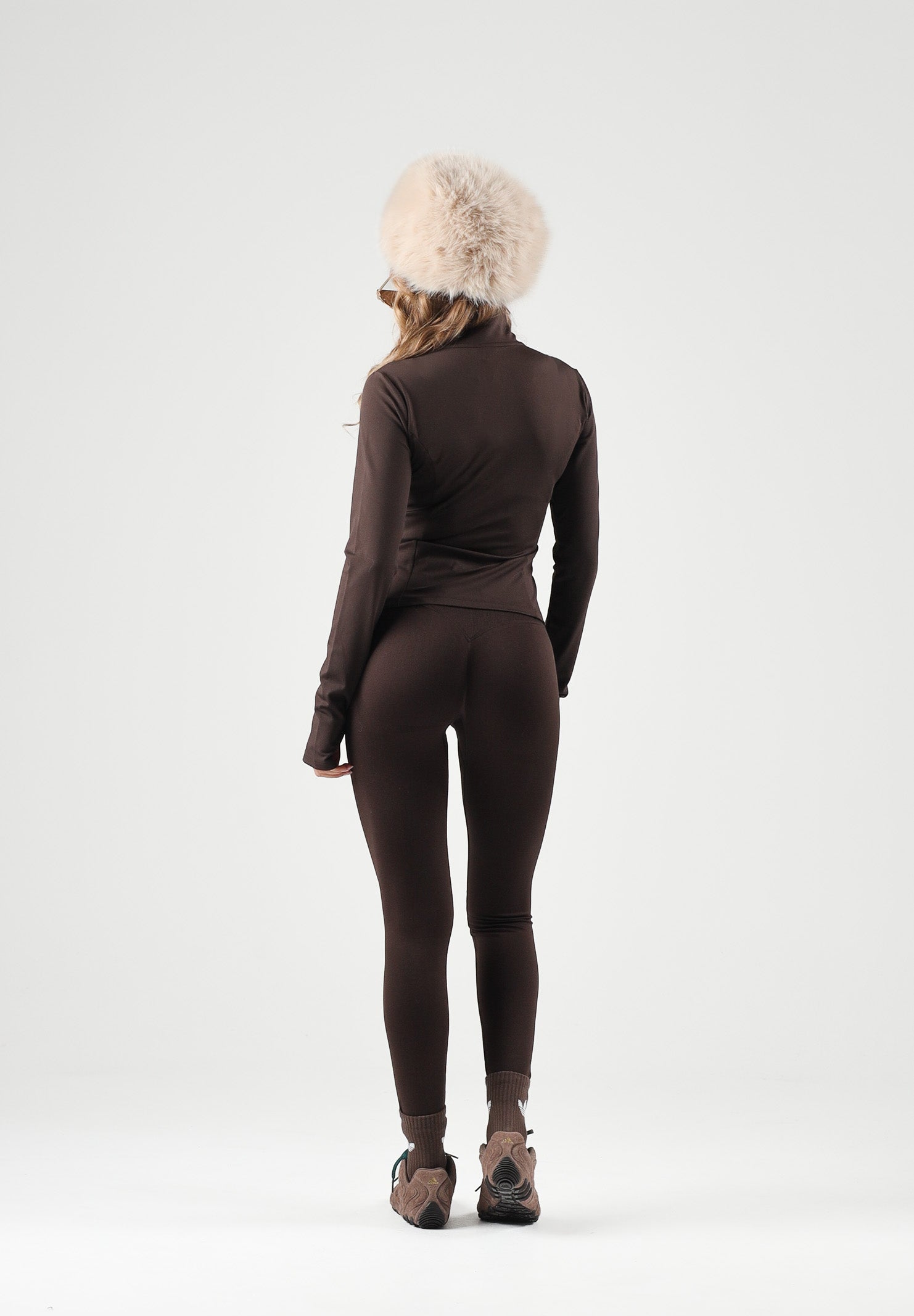 ADIDAS ORIGINALS Leggings ESSENTIALS  marrone da donna con vita alta elasticizzata e logo stampato. IA4522 . ADIDAS ORIGINALS 