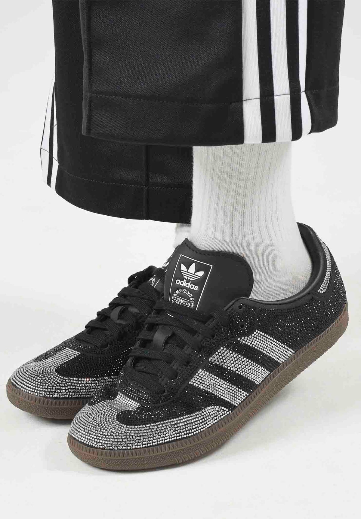 ADIDAS ORIGINALS Sneakers SAMBA OG Core nero da donna con strass<BR/> IH9052 . ADIDAS ORIGINALS 
