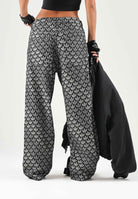 ADIDAS ORGINALS Jeans DENIM LOOSE MONOGRAM in denim nero per uomo e donna KC6380 . ADIDAS ORIGINALS 