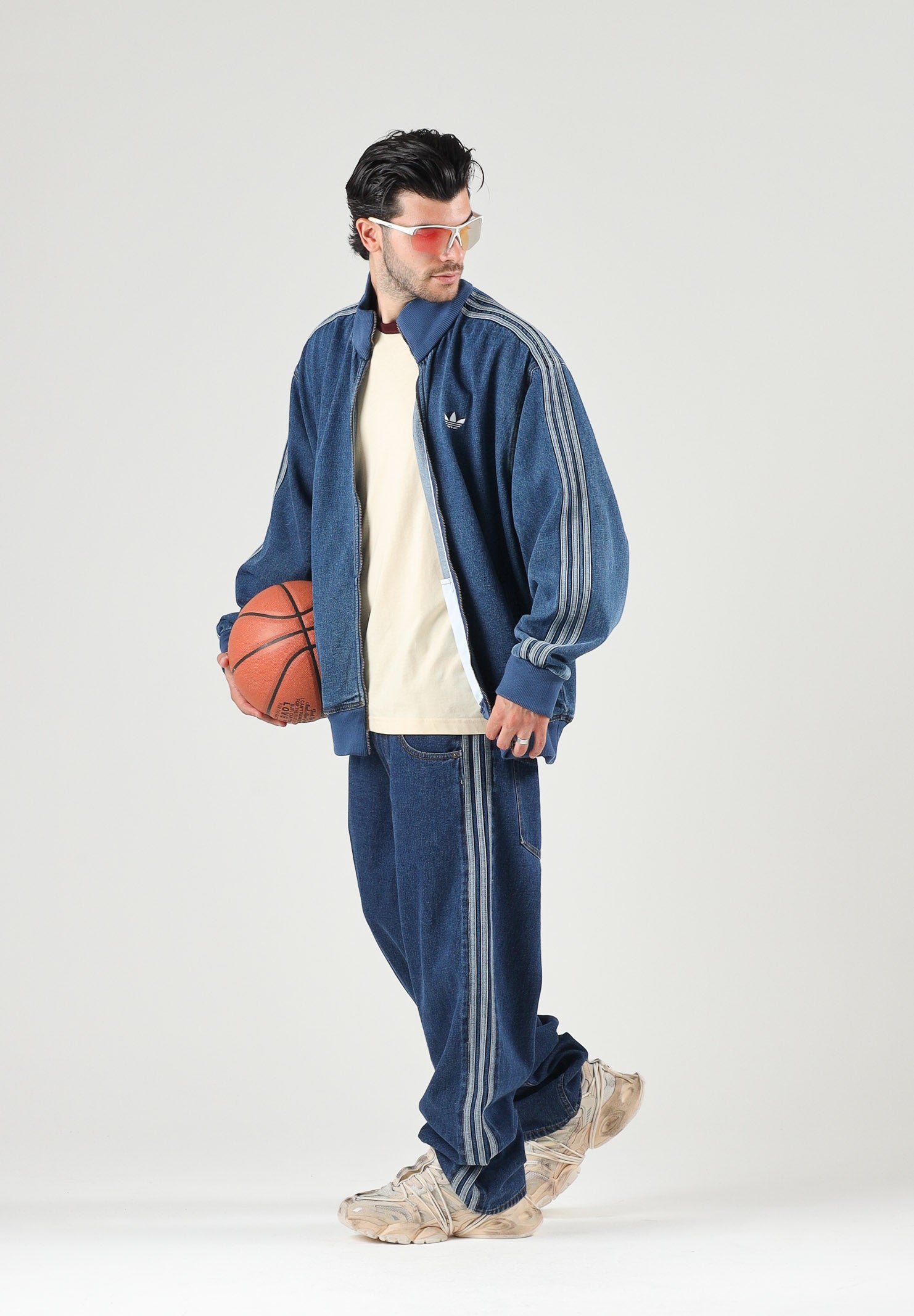 ADIDAS ORIGINALS Giubbotto Adicolor Denim Firebird in denim medio da uomo KD1517 . ADIDAS ORIGINALS 
