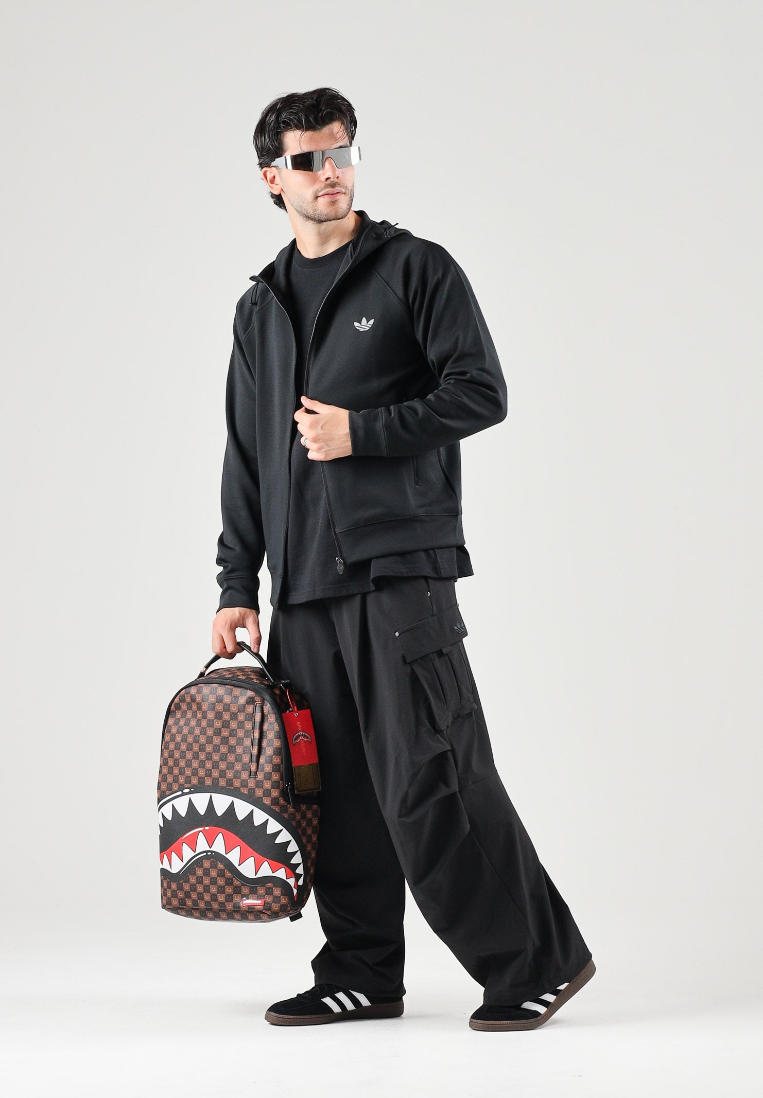 ADIDAS ORIGINALS Pantaloni UTILITY  ESSENTIALS neri da uomo KD2780 . ADIDAS ORIGINALS 