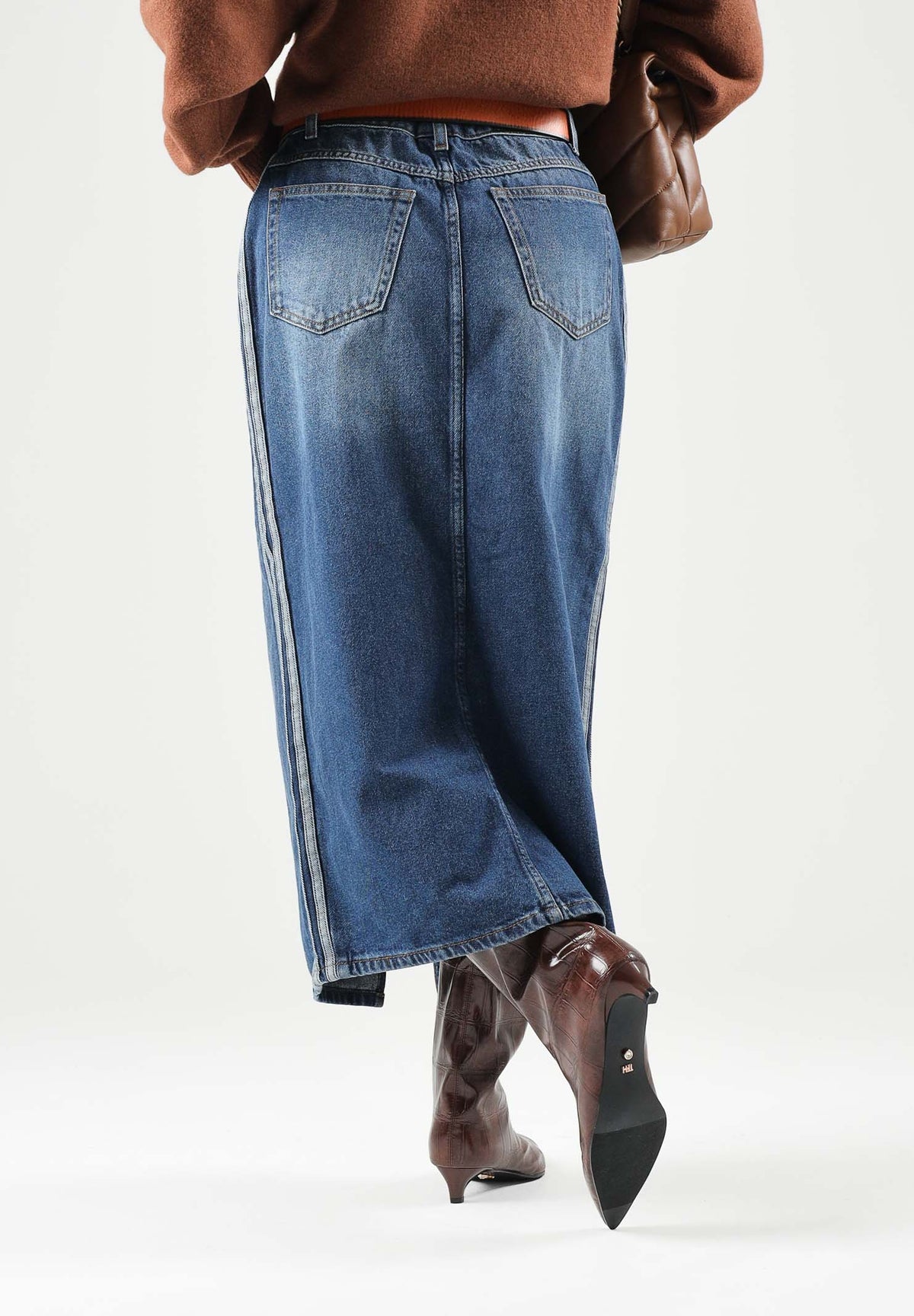 ADIDAS ORIGINALS Gonna midi 3 STRIPES in denim medio da donna KD2908 . ADIDAS ORIGINALS 