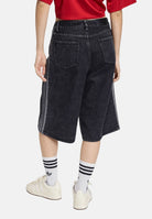 ADIDAS ORIGINALS Bermuda Firebird in denim nero da donna con iconiche 3-stripes KD2916 . ADIDAS ORIGINALS 