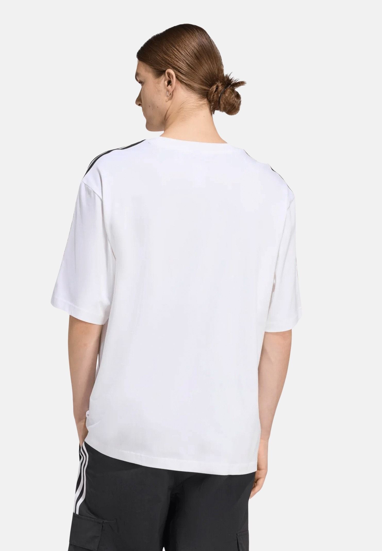 ADIDAS ORIGINALS T-shirt ADICOLOR bianca da uomo con  iconiche 3-stripes <BR/> KD4096 . ADIDAS ORIGINALS 