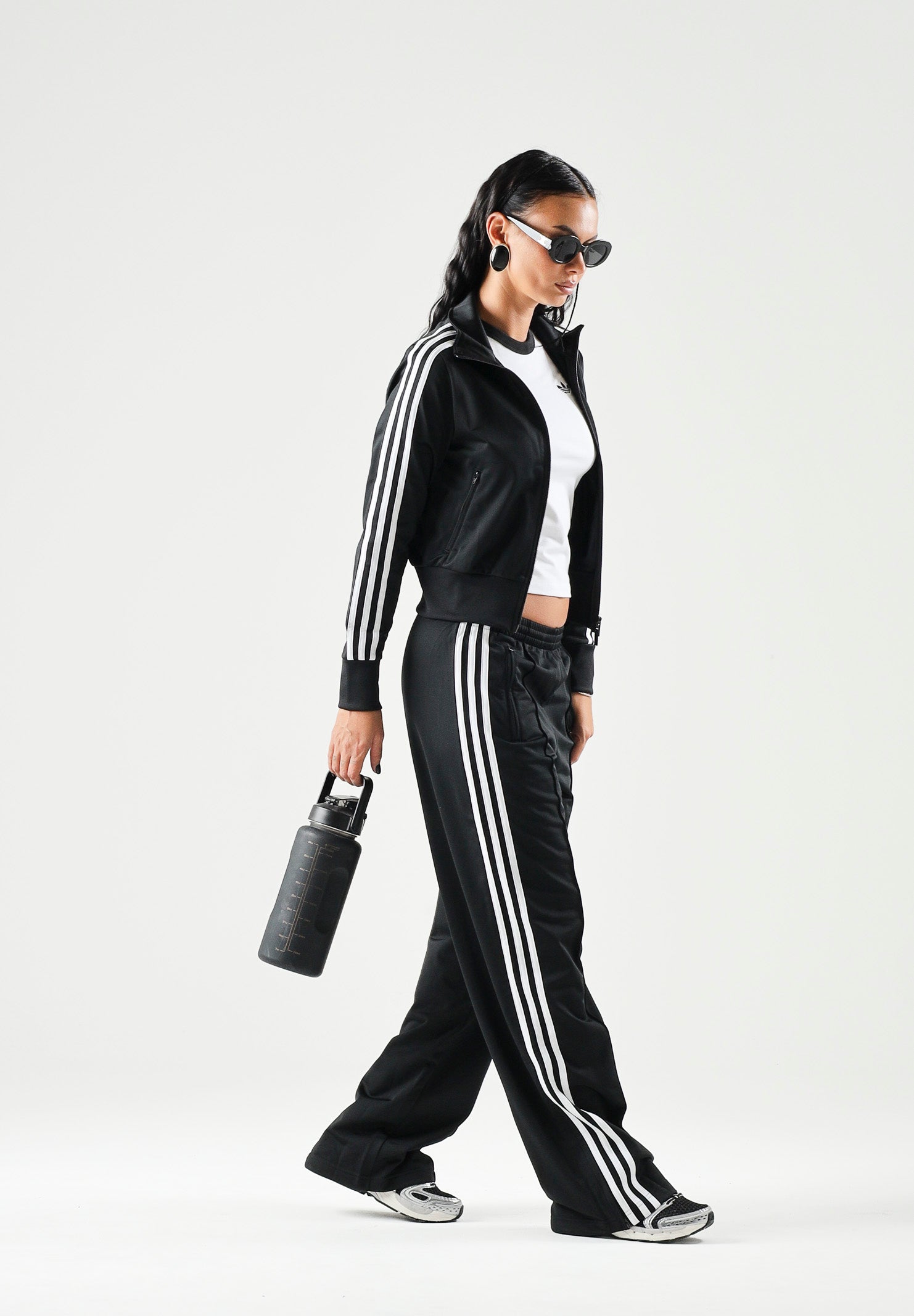 ADIDAS ORIGINALS Pantaloni Fiirebird  colore basico nero, donna KD7976 . ADIDAS ORIGINALS 