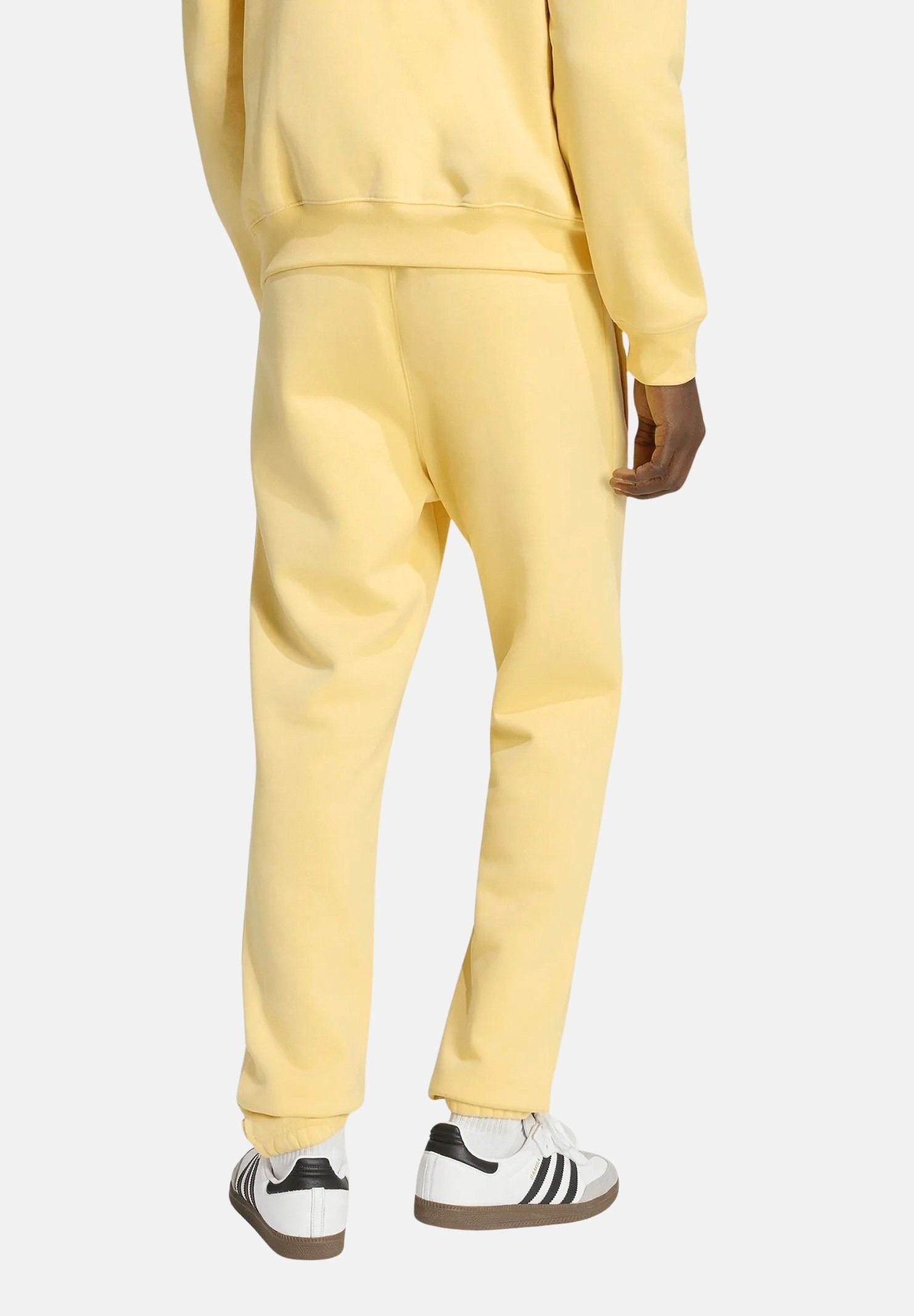 ADIDAS ORIGINALS Pantalone sportivo TREFOIL ESSENTIALS giallo per uomo e donna KE1159 . ADIDAS ORIGINALS 