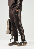 ADIDAS ORIGINALS Pantaloni da tuta 3 stripes marroni da uomo KE1687 . ADIDAS ORIGINALS 