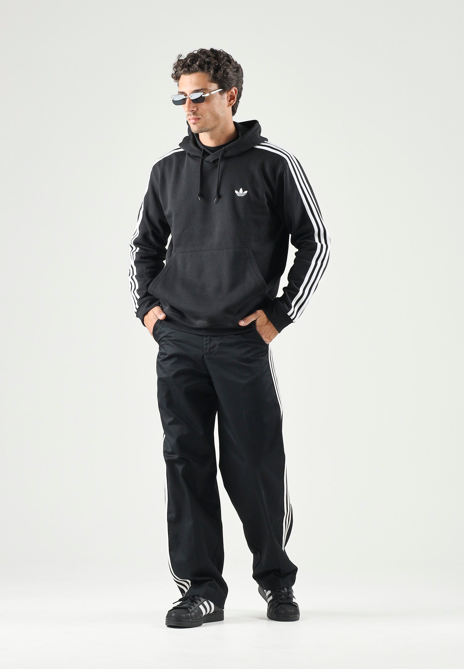 ADIDAS ORIGINALS Felpa con cappuccio HOODIE 3 STRIPES Black, nero, uomo. KE3557 . ADIDAS ORIGINALS 