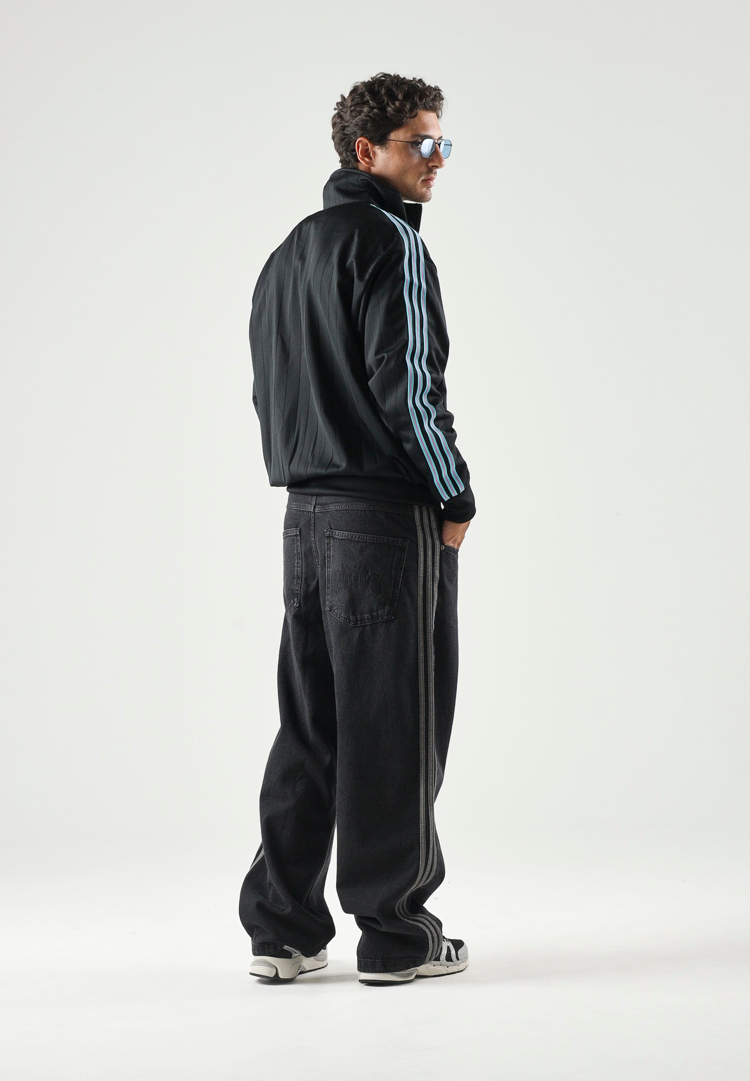 ADIDAS ORIGINALS Felpa con zip FIREBIRD DROP NEEDLE TRACK TOP Black, da uomo. KE4130 . ADIDAS ORIGINALS 