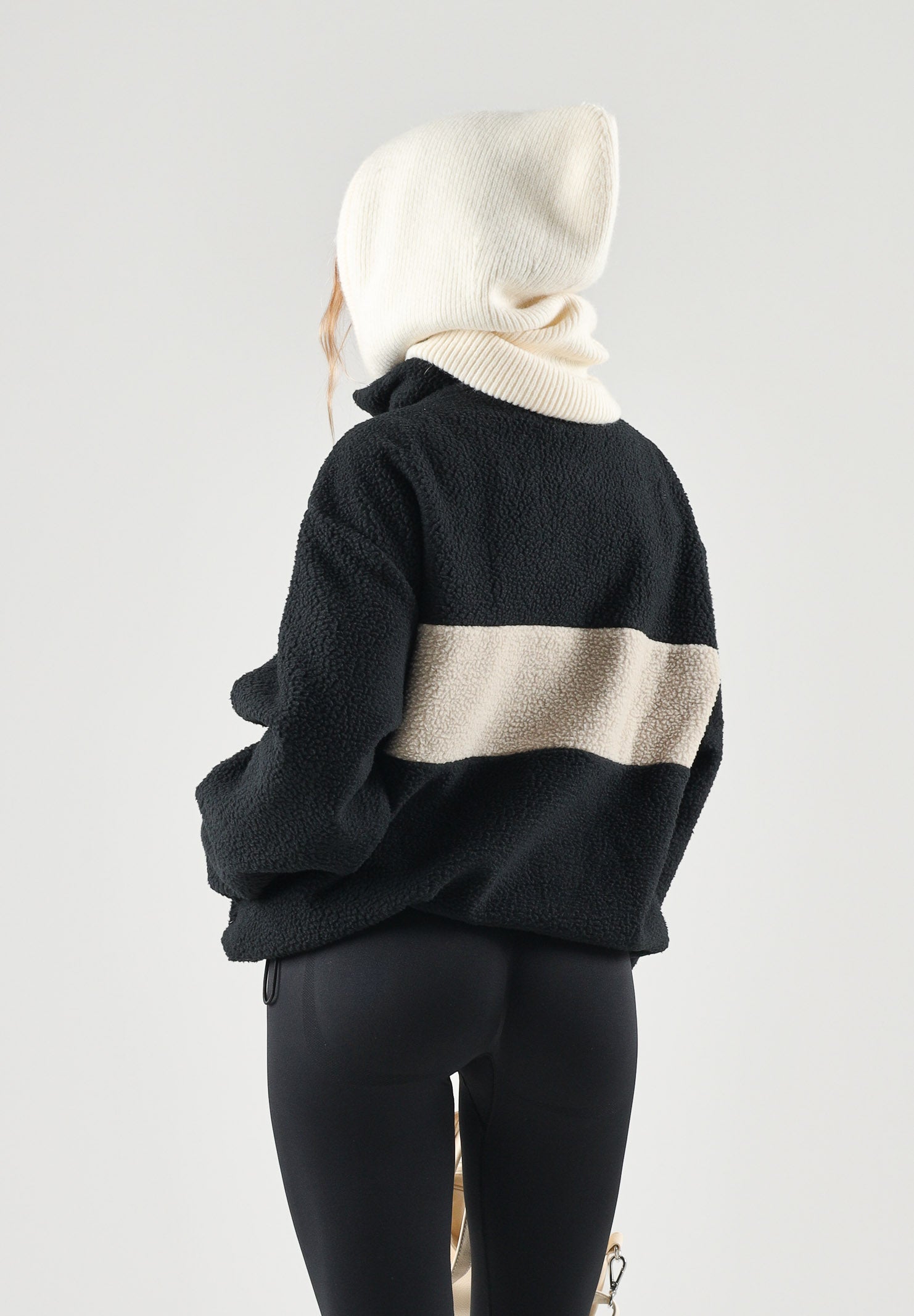 ADIDAS ORIGINALS Pullover mezza zip in pile nero per uomo e donna con mini logo trefoil iconico KG9164 . ADIDAS ORIGINALS 