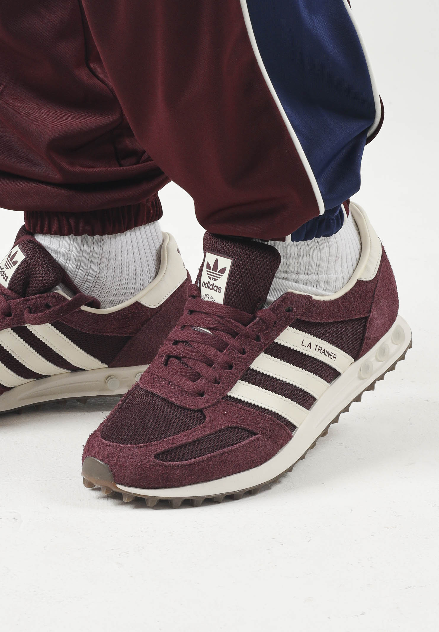 ADIDAS ORIGINALS Sneakers LA TRAINER OG Maroon bordeaux con inserti in suede KH9682 . ADIDAS ORIGINALS 