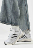 ADIDAS ORIGINALS  Sneakers ADISTAR CONTROL 5 white/ silver bianco grigio da donna con dettagi metalizzati a contrasto<BR/> KI8732 . ADIDAS ORIGINALS 