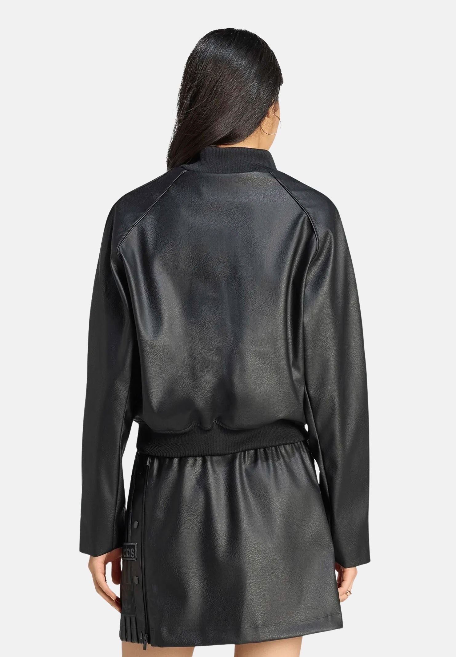 ADIDAS ORIGINALS Giubbotto di pelle nero da donna con chiusura full zip e tasche laterali. KQ6433 . ADIDAS ORIGINALS 