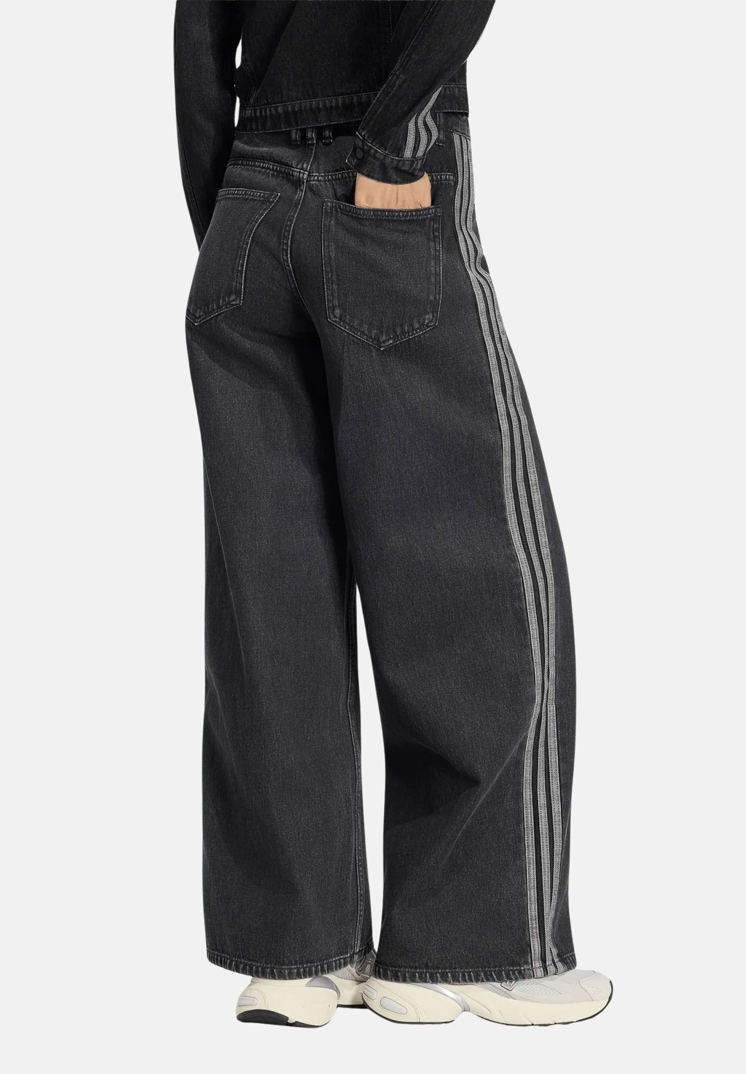  KQ6469 . ADIDAS ORIGINALS 