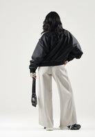 ADIDAS ORIGINALS Jeans a zampa HIGH-RISE WIDE-LEG DENIM grigio chiaro da donna KQ6470 . ADIDAS ORIGINALS 