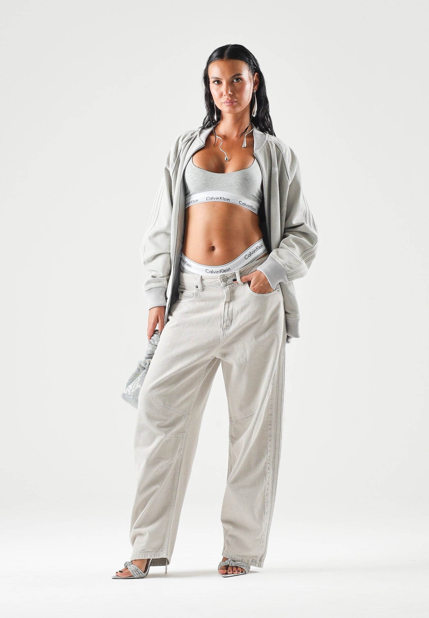 ADIDAS ORIGINALS Giacca SST OVERSIZED DENIM grigio chiaro da donna in tinta unita KQ6472 . ADIDAS ORIGINALS 