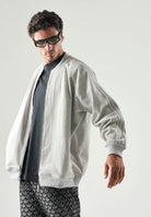ADIDAS ORIGINALS Giacca SST OVERSIZED DENIM grigio chiaro da donna in tinta unita KQ6472 . ADIDAS ORIGINALS 