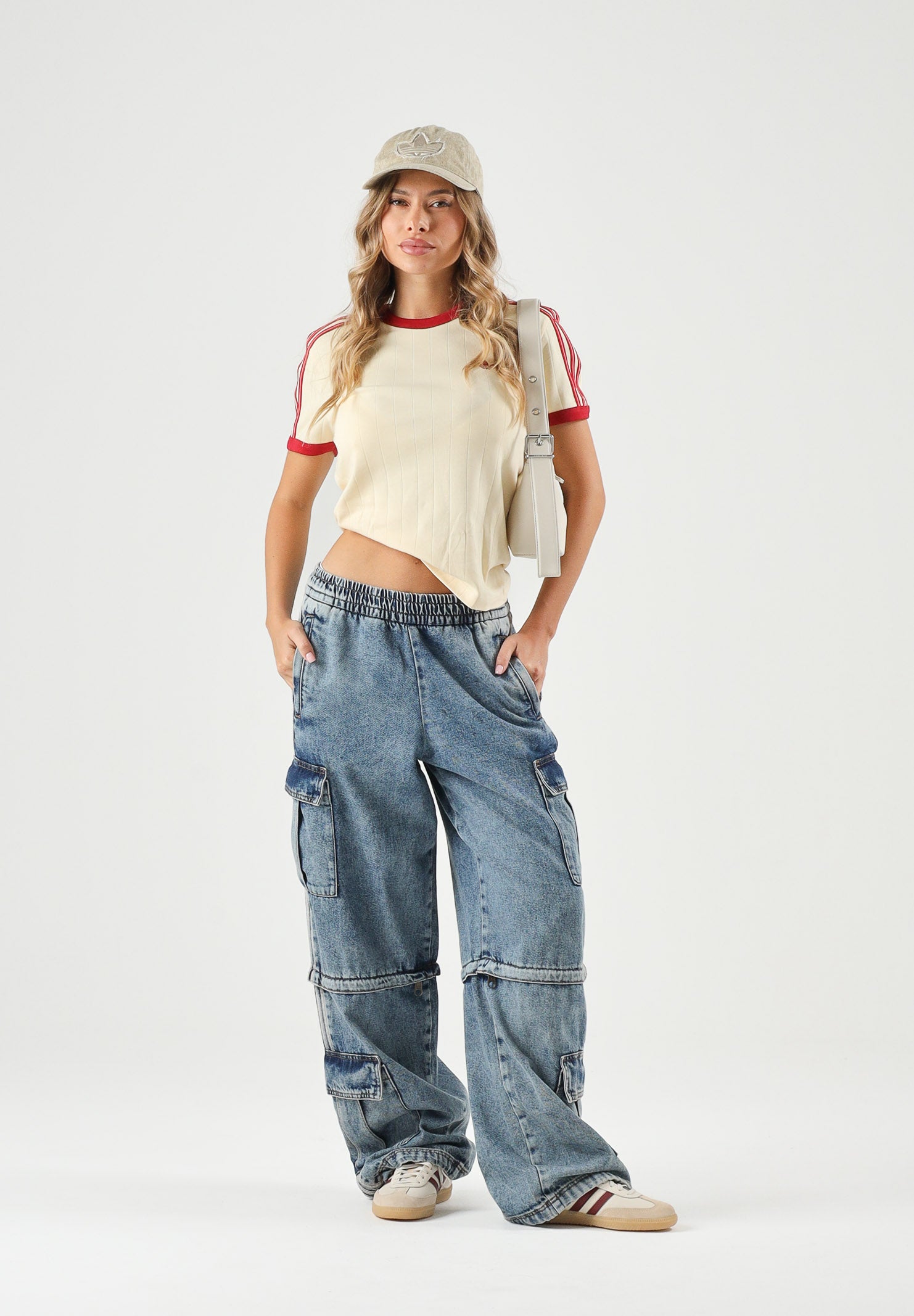 ADIDAS ORIGINALS Jeans cargo Blue blu da uomo e donna con tasche applicate KQ6479 . ADIDAS ORIGINALS 