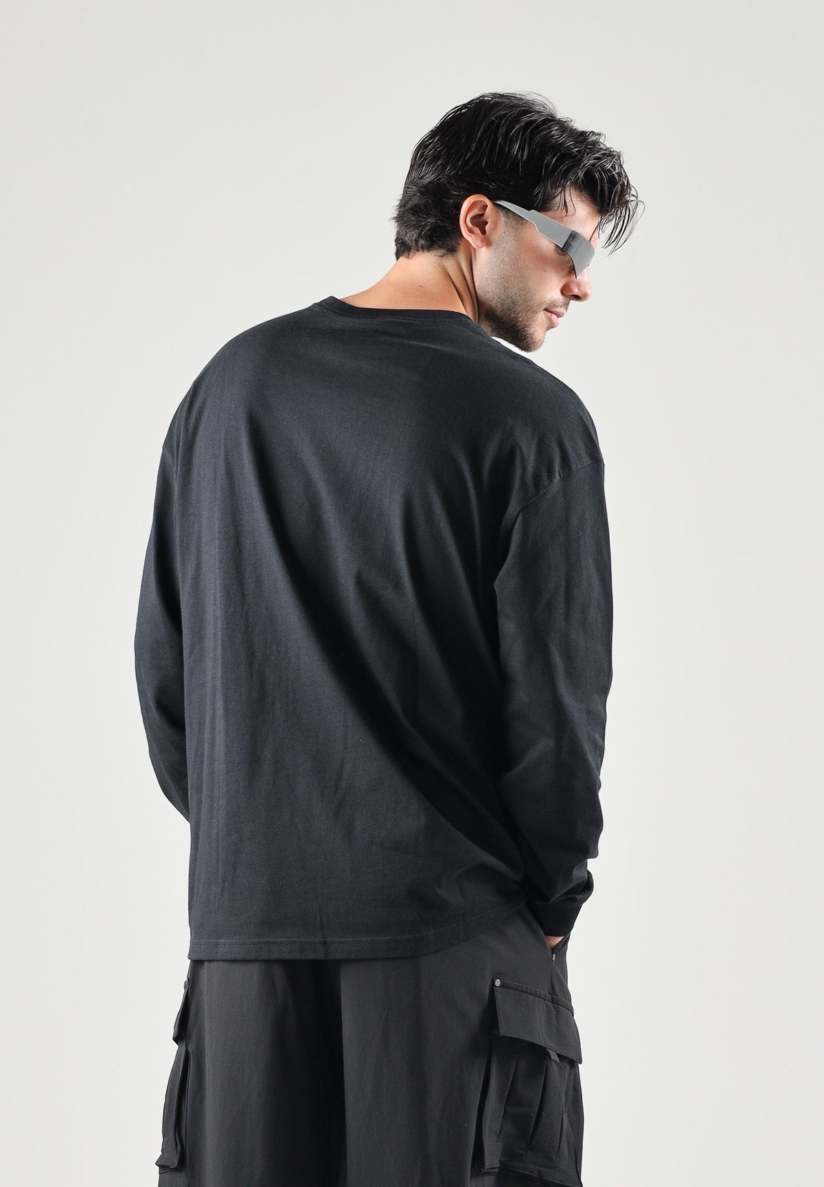 ADIDAS ORIGINALS T-shirt manica lunga TREFOIL ESSENTIALS LONGSLEEVE nera  da uomo KQ6517 . ADIDAS ORIGINALS 