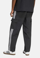 ADIDAS ORIGINALS Pantaloni adicolor classic 3 stripes nero da uomo KQ8924 . ADIDAS ORIGINALS 