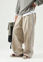 ADIDAS ORIGINALS Pantaloni ADICOLOR SST TWILL  Khaki Three, beige,da uomo KR1385 . ADIDAS ORIGINALS 