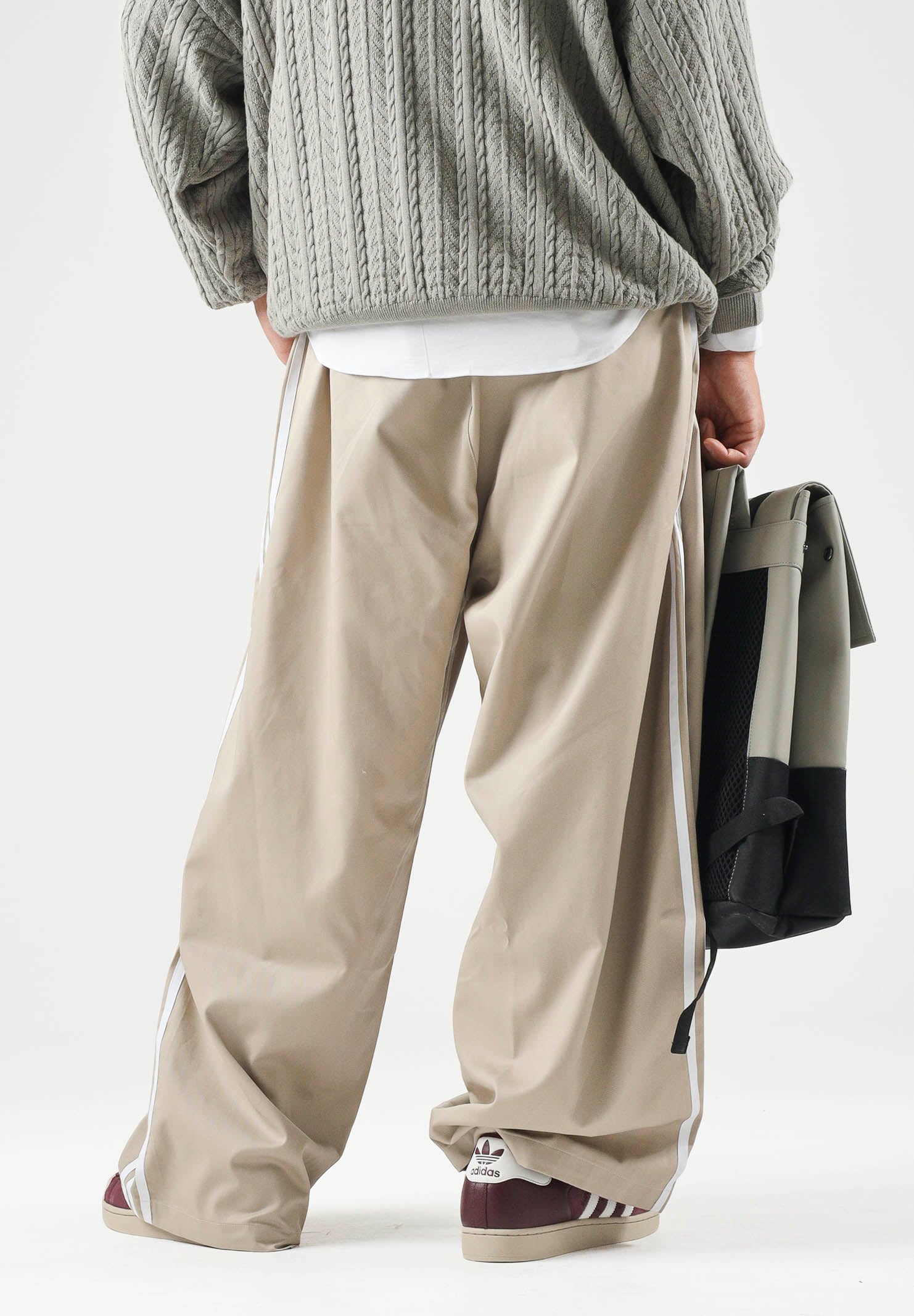 ADIDAS ORIGINALS Pantaloni ADICOLOR SST COTTON TWILL PANTS Khaki Three, beige,da uomo KR1385 . ADIDAS ORIGINALS 