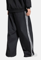 ADIDAS ORIGINALS pantaloni sportivi Adicolor SST Cotton Twill Pants black nero uomo. KR1387 . ADIDAS ORIGINALS 