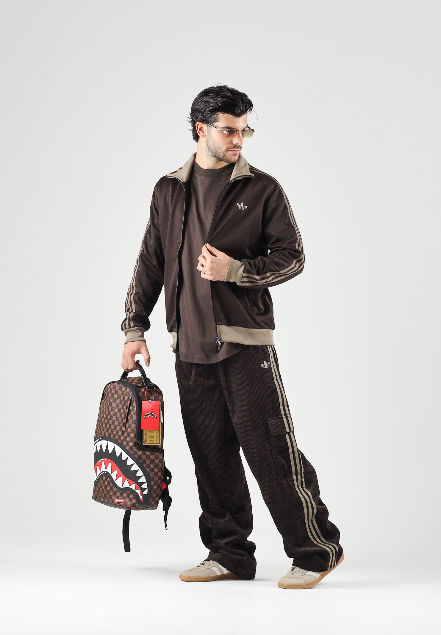 ADIDAS ORIGINALS Jeans cargo marrone/coffe per uomo e donna KR1405 . ADIDAS ORIGINALS 