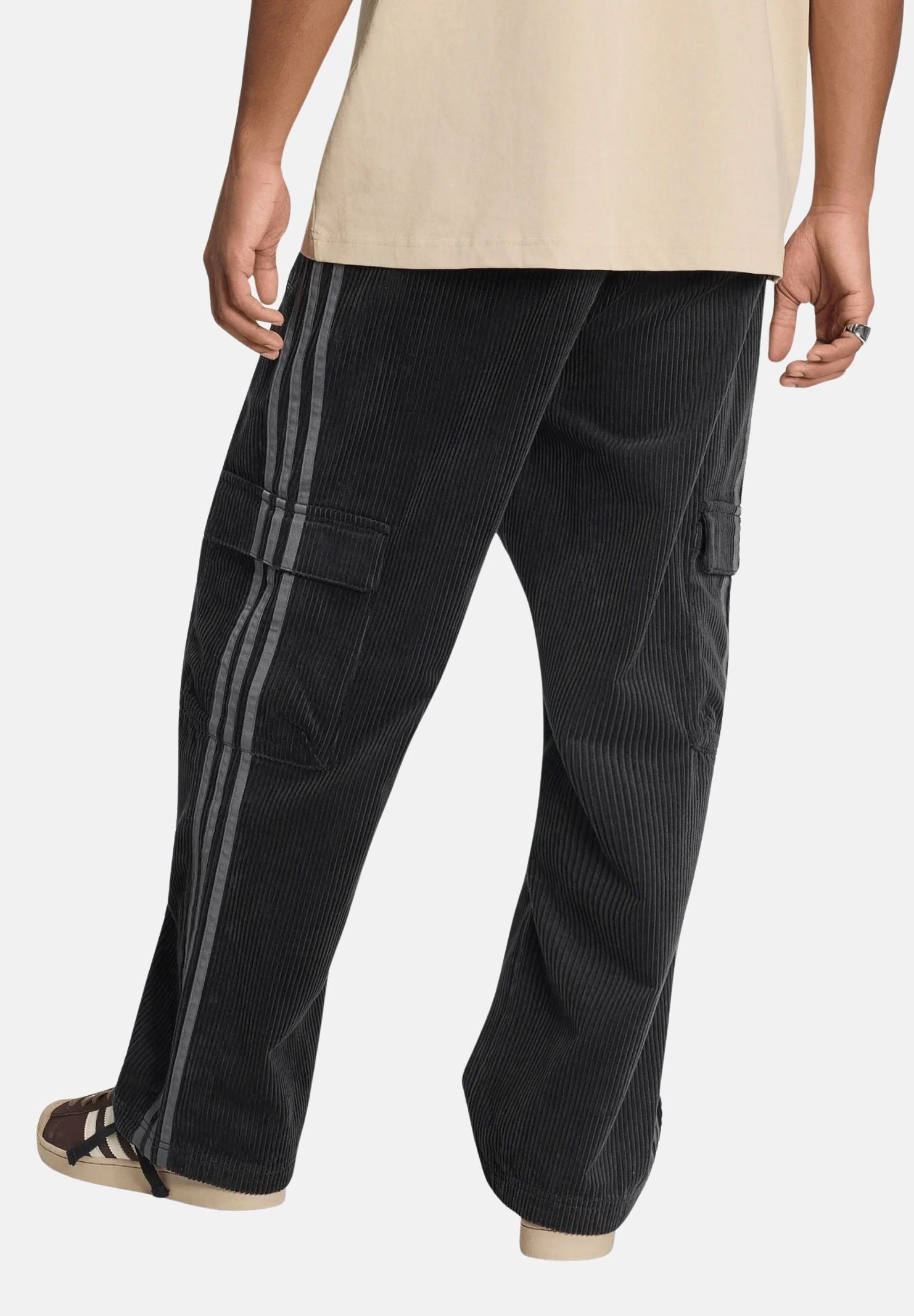 ADIDAS ORIGINALS Pantaloni cargo nero da uomo KR1407 . ADIDAS ORIGINALS 
