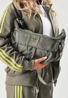 ADIDAS ORIGINALS Borsa WASHED MOON BAG Overde oliva unisex. KR3941 . ADIDAS ORIGINALS 