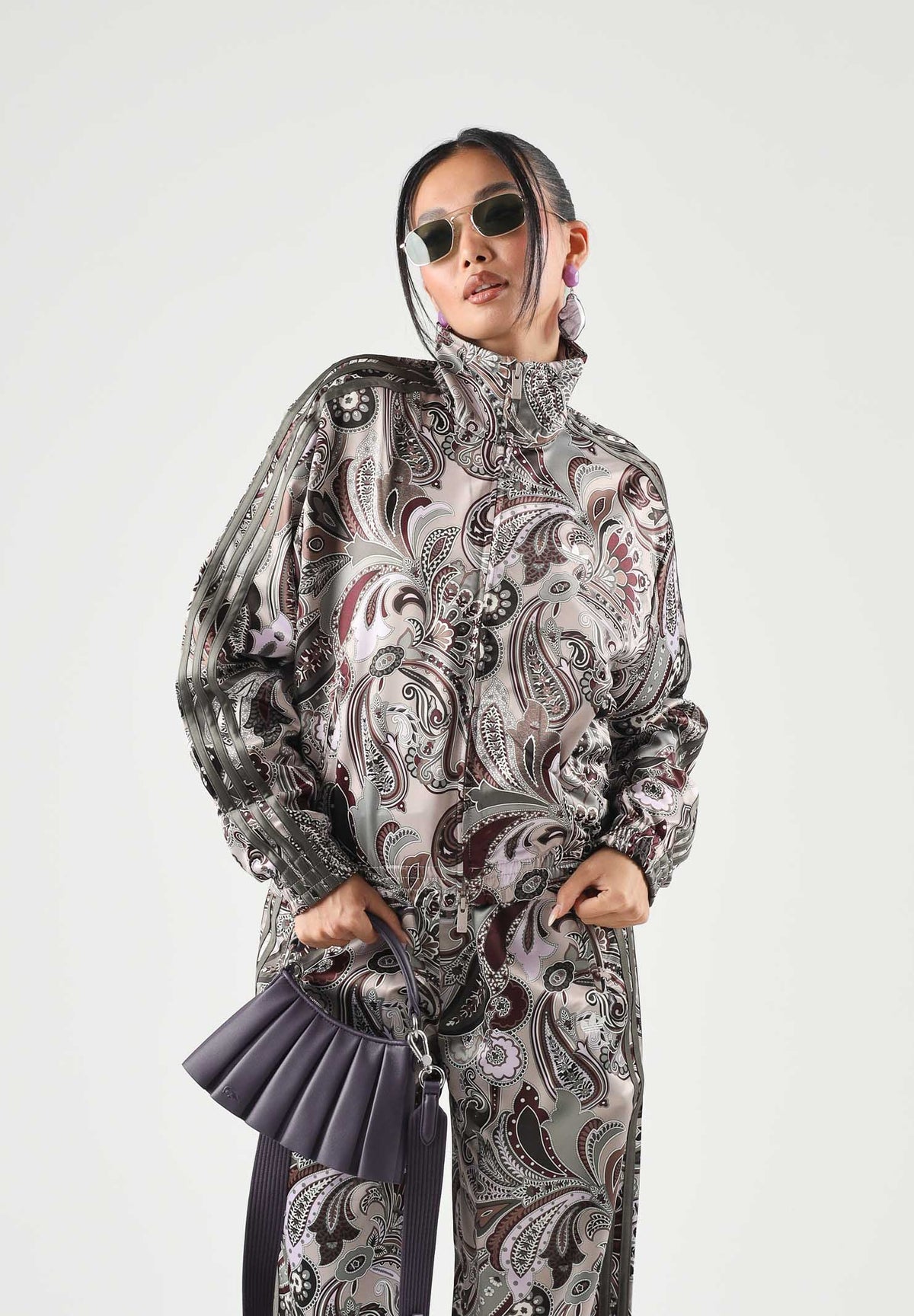 ADIDAS ORIGINALS Felpa con zip LIBERTY LONDON  multicolore per donna con fantasia grafica all-over in tessuto tecnico acetato KR6678 . ADIDAS ORIGINALS 