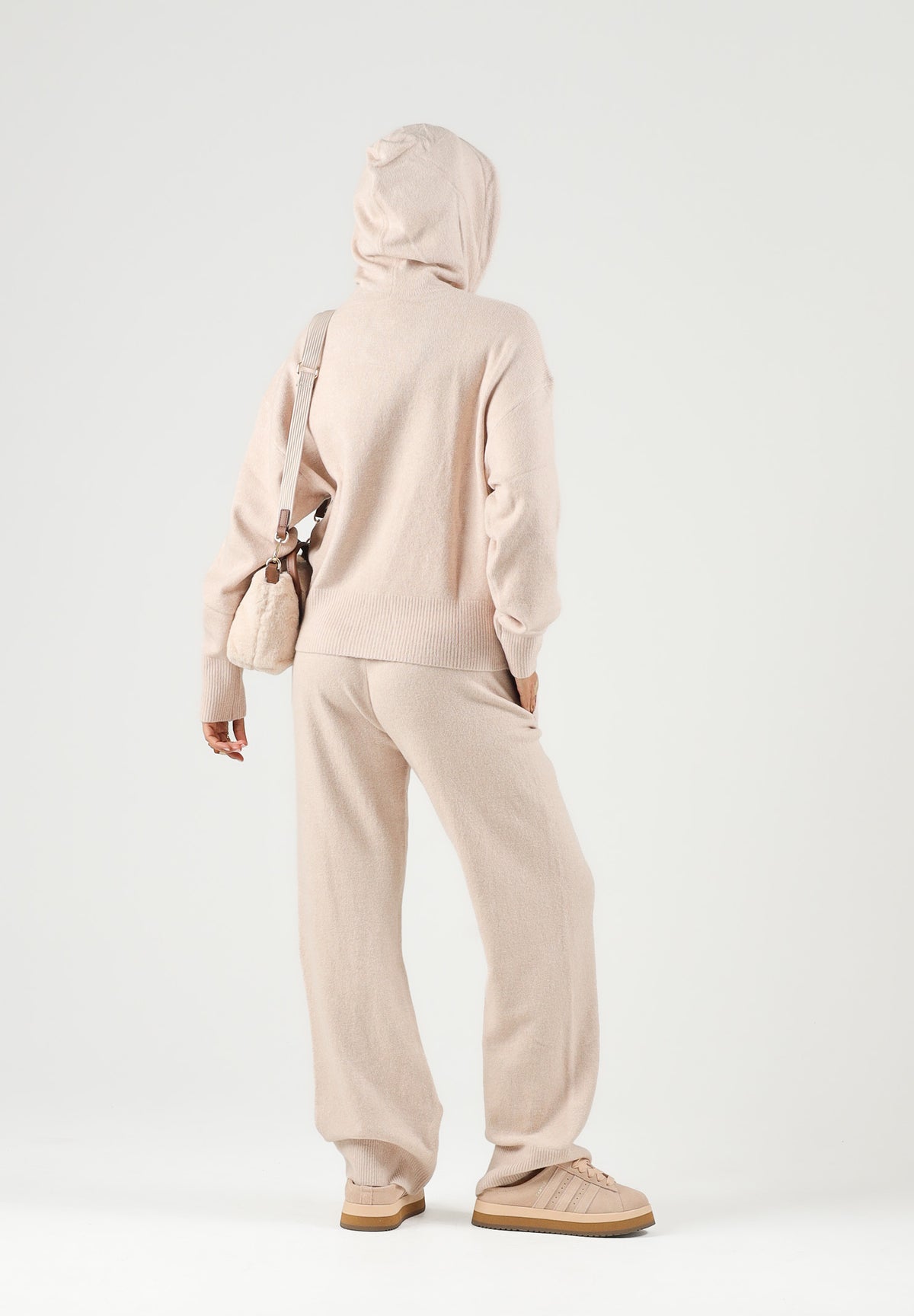 ADIDAS ORIGINALS Maglione con cappuccio ESSENTIALS KNIT HOODIE rosa da donna con coulisse e logoTrefoil KR9159 . ADIDAS ORIGINALS 