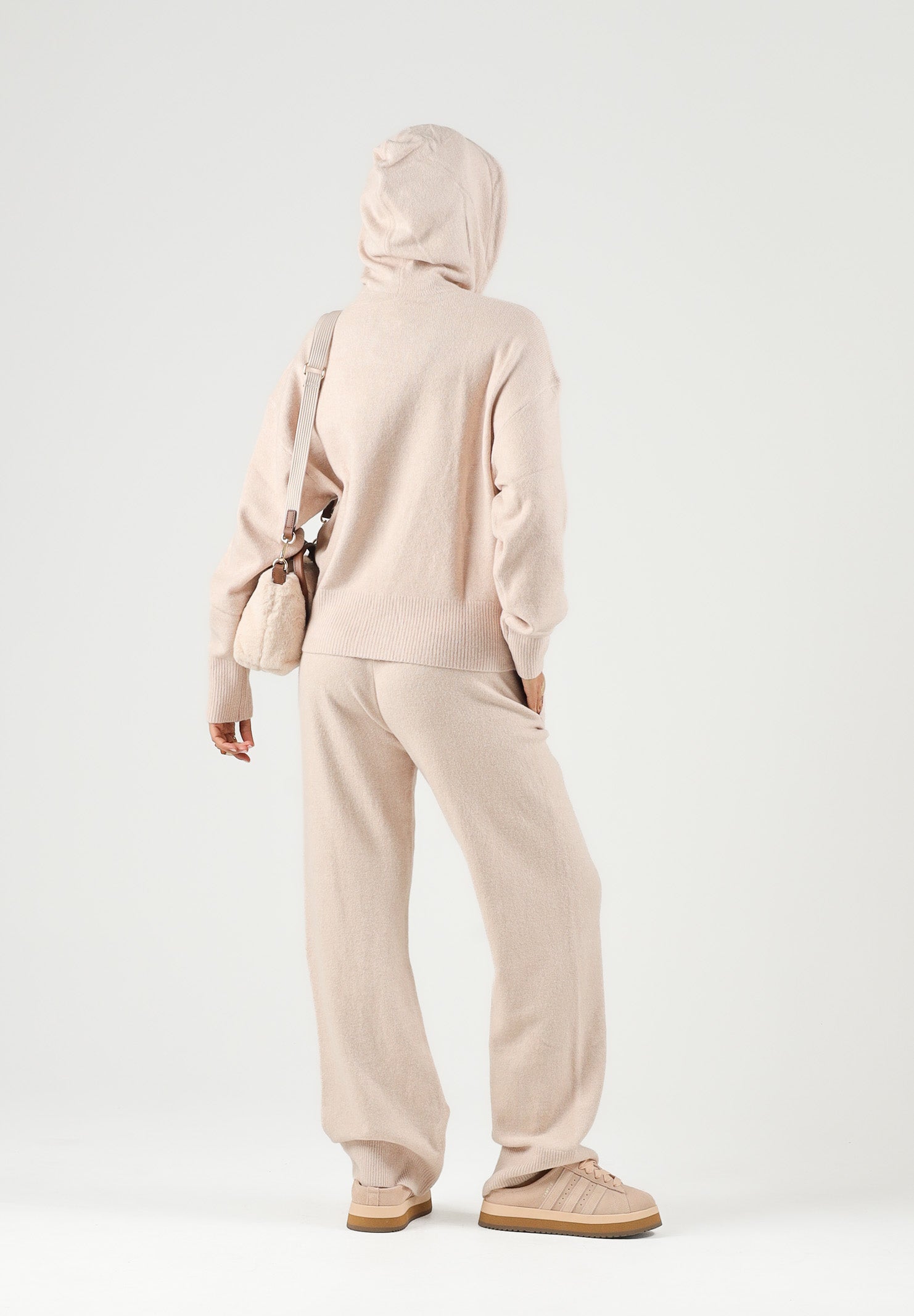 ADIDAS ORIGINALS Pantaloni WIDE LEG beige per donna con morbido tessuto e coulisse regolabile in vita. KR9180 . ADIDAS ORIGINALS 
