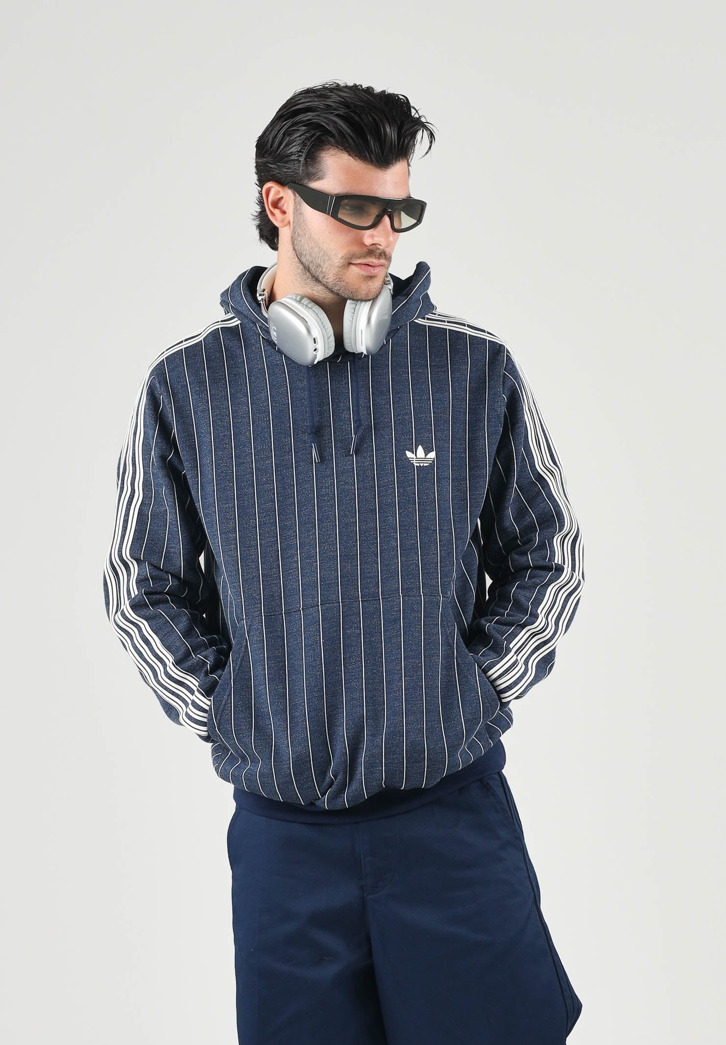 ADIDAS ORIGINALS Felpa con cappuccio PINSTRIPES Night Indigo-blu da uomo con fantasia gessata KR9704 . ADIDAS ORIGINALS 