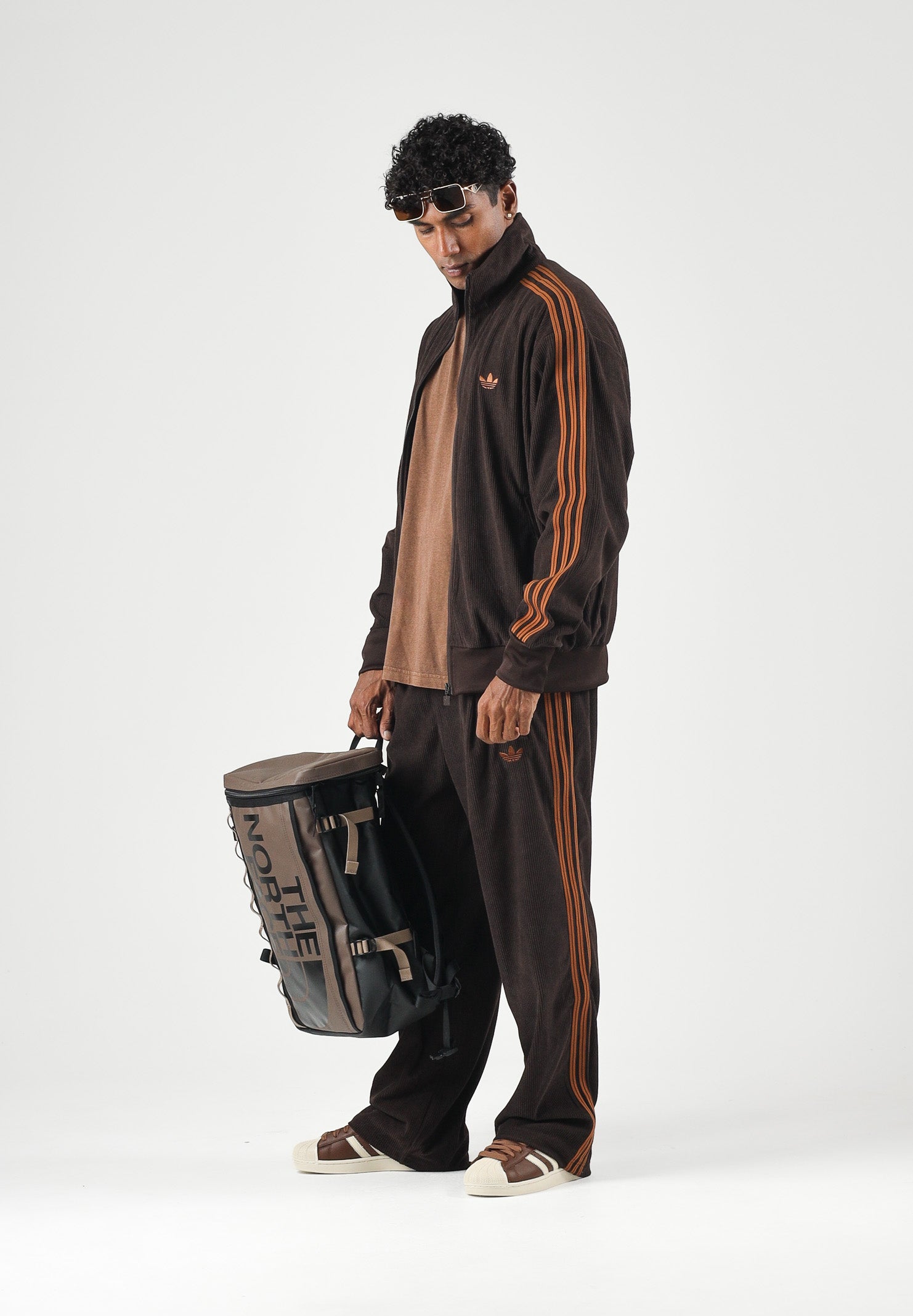 ADIDAS ORIGINALS Felpa con zip FIREBIRD CORDUROY marrone da uomo con velluto a coste KR9713 . ADIDAS ORIGINALS 