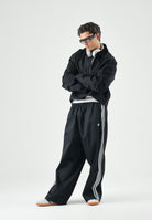 ADIDAS ORIGINALS Giubbotto PREMIUM ESSENTIALS bomber nero da uomo con logo trefoi ricamato KS1615 . ADIDAS ORIGINALS 