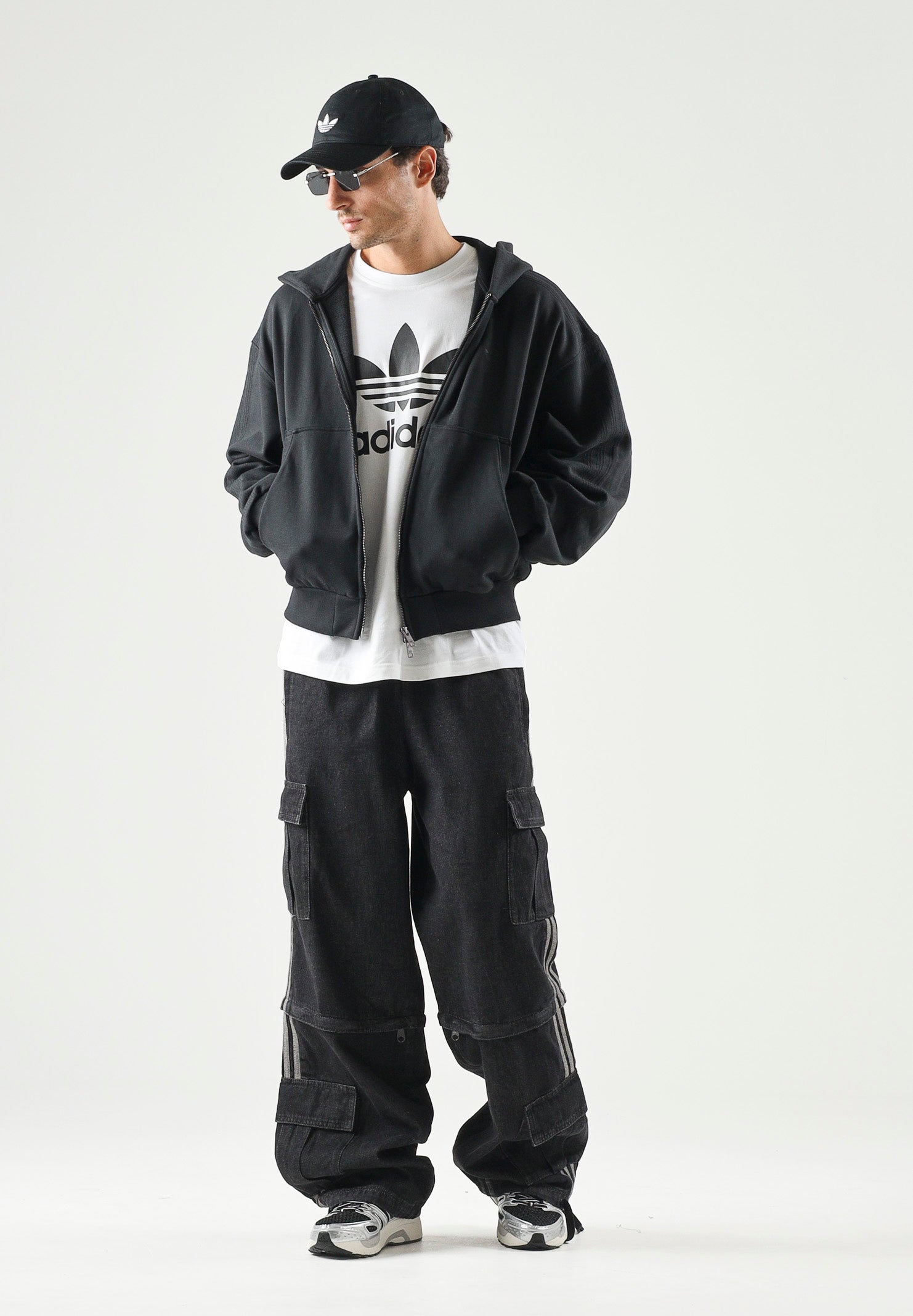 ADIDAS ORIGINALS Felpa PREMIUM ESSENTIALS nera da uomo con cappuccio KS4102 . ADIDAS ORIGINALS 