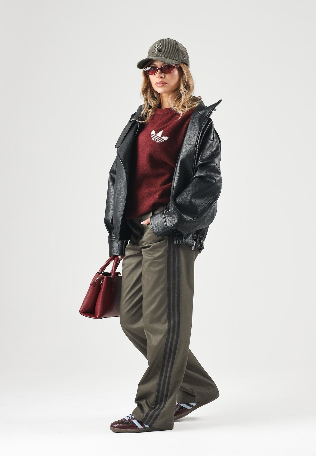 ADIDAS ORIGINALS Pantaloni 3-STRIPES PLEATED branch-marrone per uomo e donna KS4129 . ADIDAS ORIGINALS 